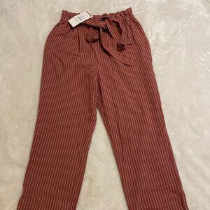 Sienna Sky NWT Capri Pants